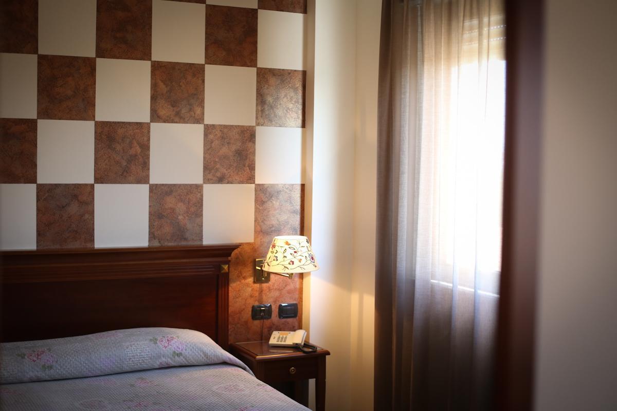 Hotel ฟีเดนซา ภายนอก รูปภาพ